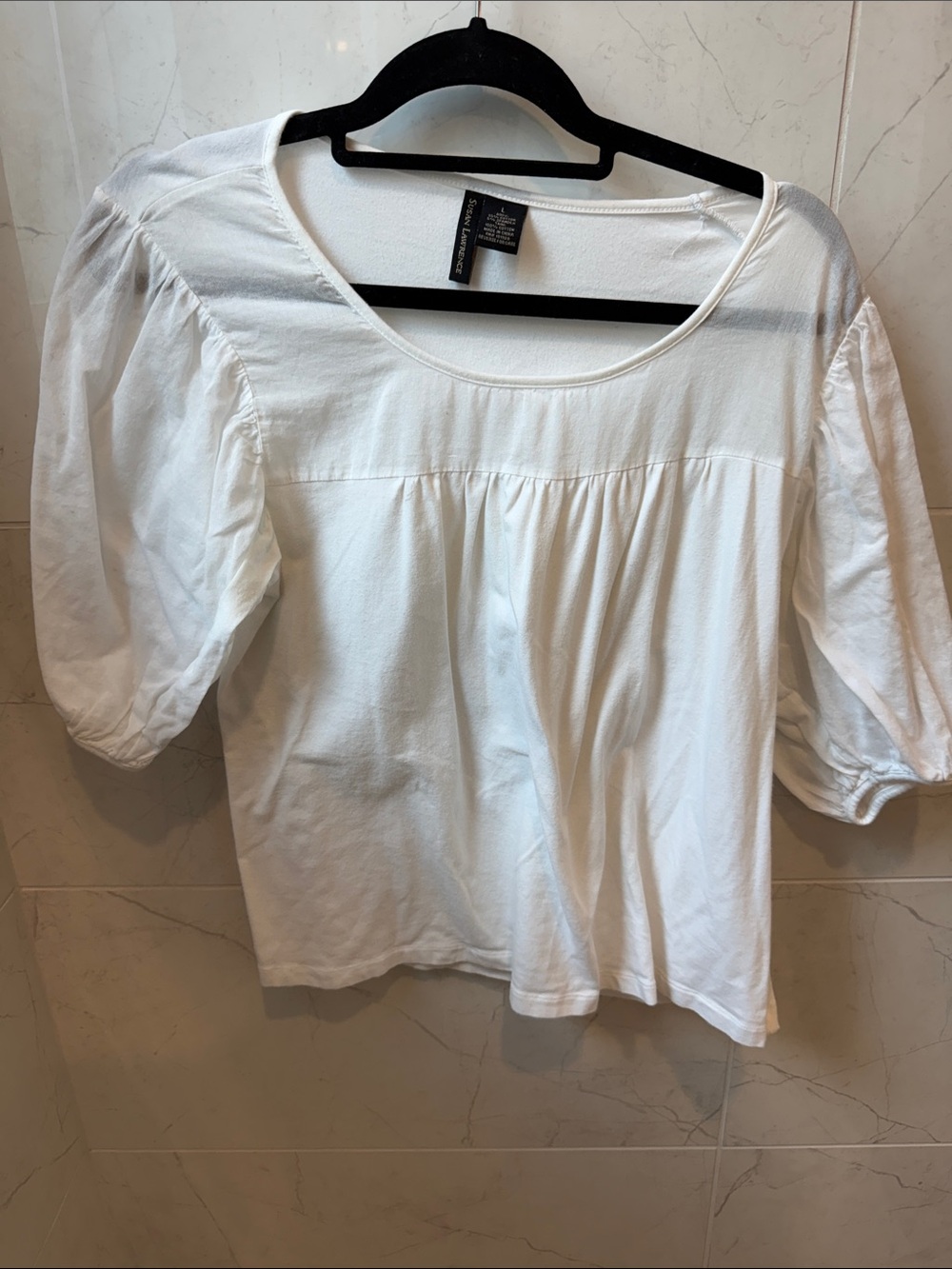 Susan Lawrence White Scoop-Neck Puff Sleeve Top